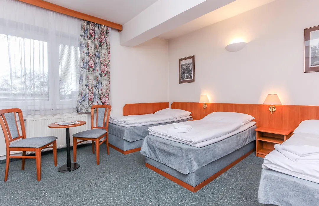 Hotel Astra-1
